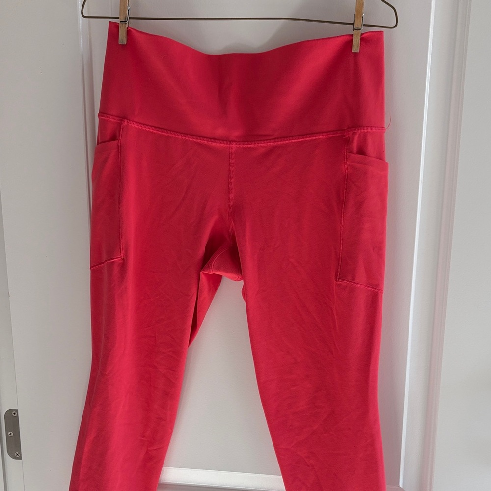 Athleta Bold Pink 7/8 Leggings
